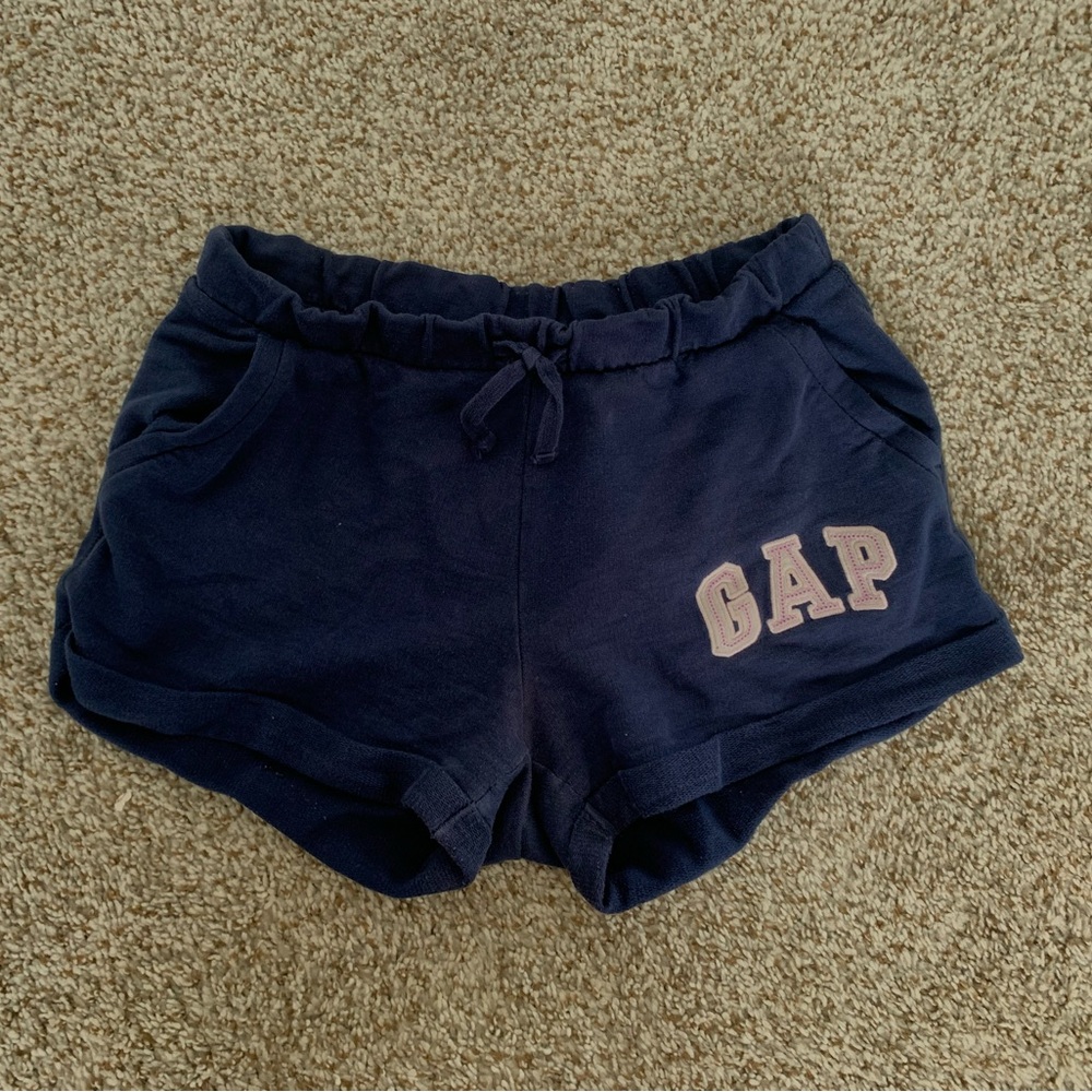 GAP shorts